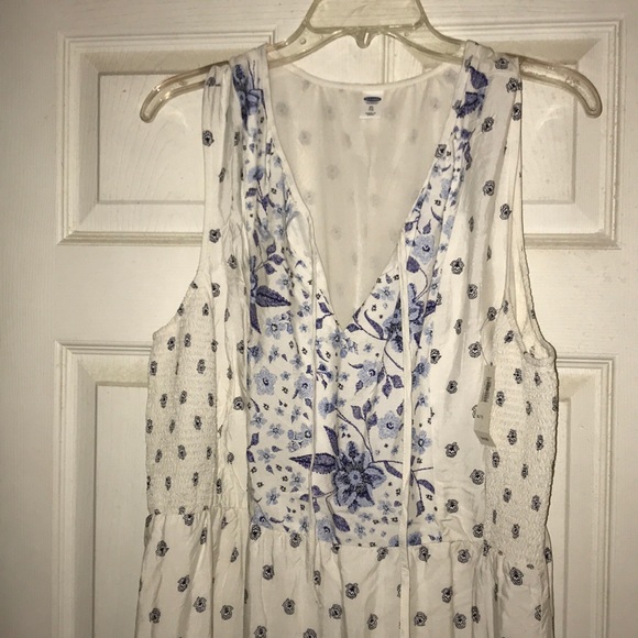 Knee length dresse - Picture 1 of 6